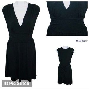 Guess V-Neck Fit Flare Dress Tie Mini Black S